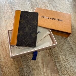 Brand new Louis Vuitton pocket organizer brown monogram. Never been used.